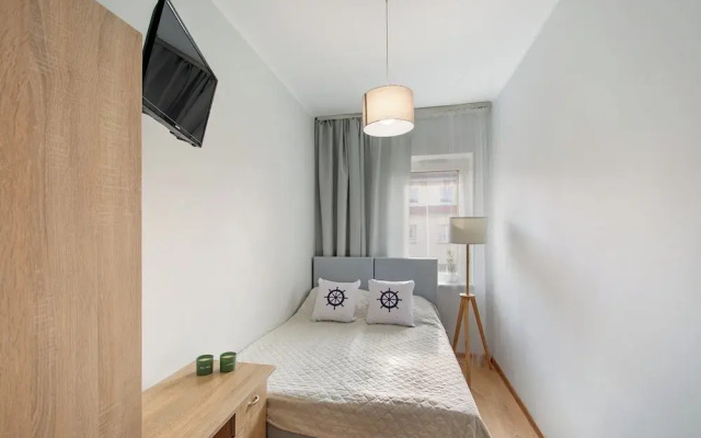 2 Bed Flat - Sleeps 8 - Parking - Wifi