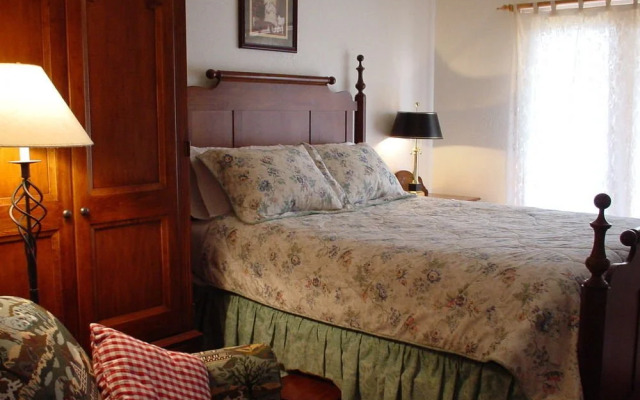Los Altos Bed & Breakfast