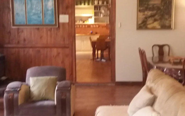 Pelican Lagoon Lodge