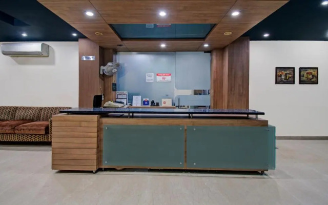 Treebo Maharaja Residency Family Hotel