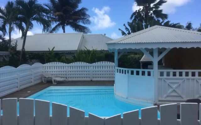 Bungalow Takaya Bambou
