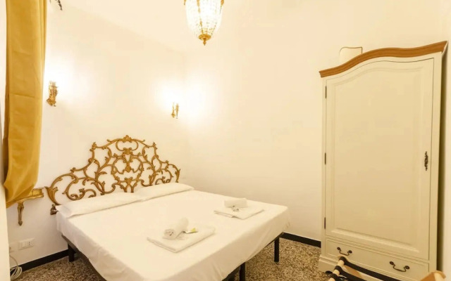 JOIVY Ideal Flat Near Aquarium