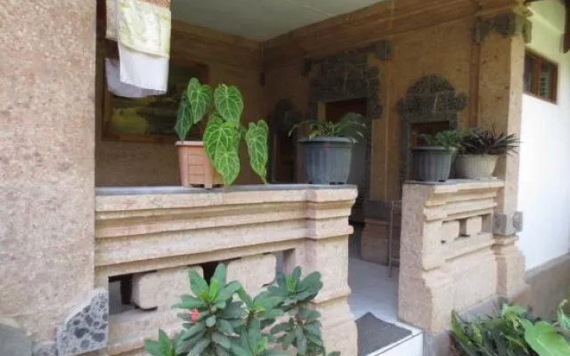 Dani Home Stay
