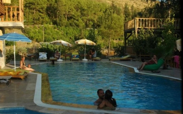 Olimpos Köy Evi