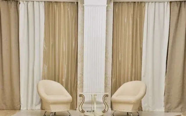 De Art 13 Hotel Na Profsoyuznoy