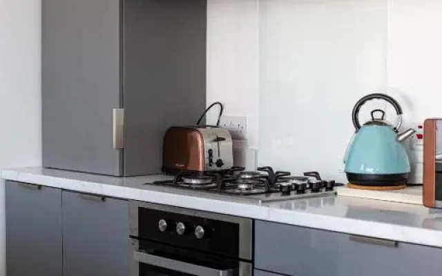Luxury Fully Equipped Kitchen Ormeau Park