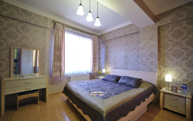 Tanan Center Serviced Apartments