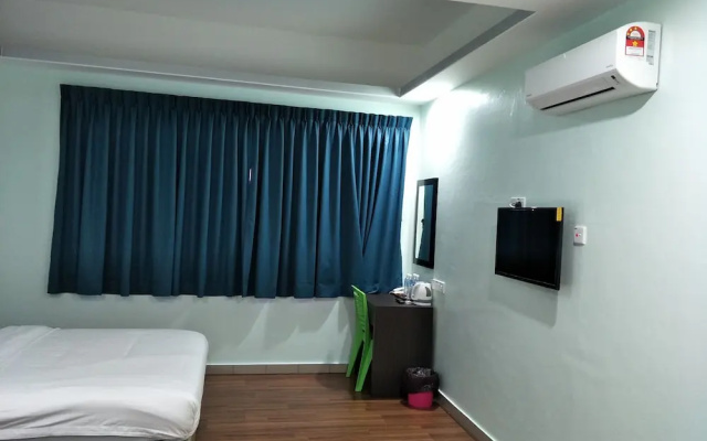 OYO 89855 Salim Room