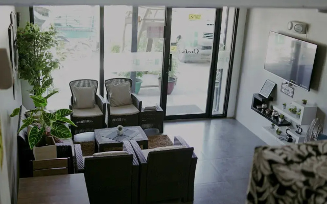 Ched'S Apartelle