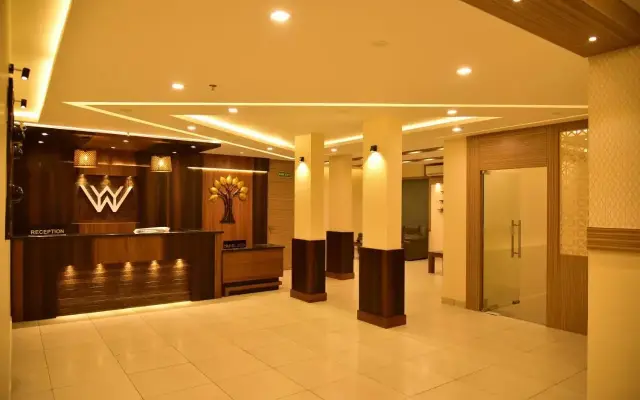 White Suite Hotel