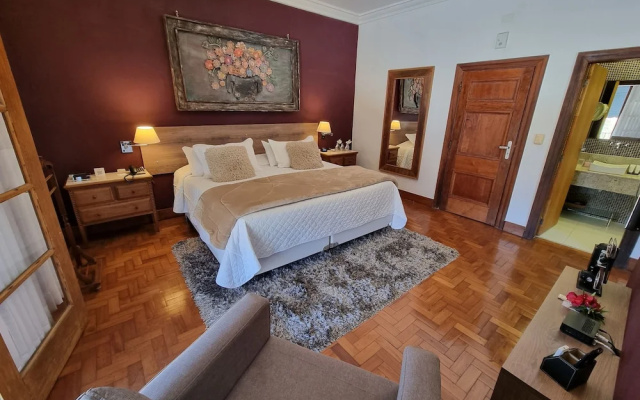 Saison Resort & Spa