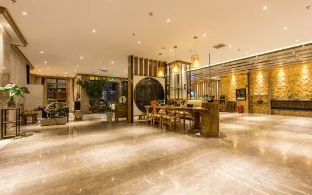 Lvbao Lezhi Hot Spring Hotel