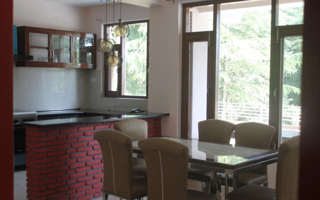 Junglaat Ecorganic Stays & Experiences
