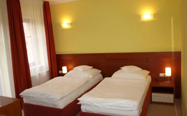 Hotel KATERAIN