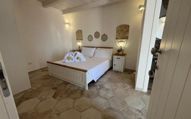 Godano Rooms