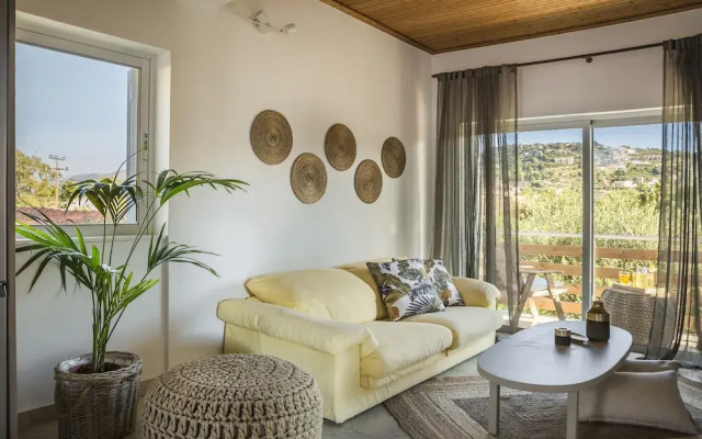 Malibu Studios & Apartments
