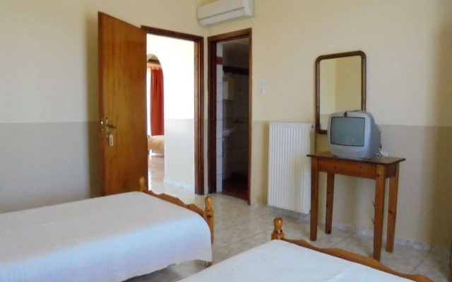 Ataviros Hotel