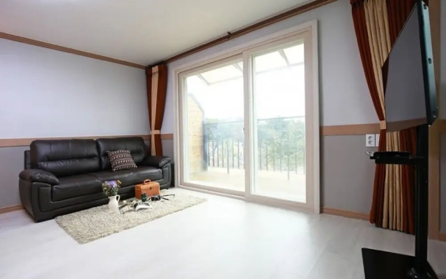 Pohang Songra Aqua Tourist Pension