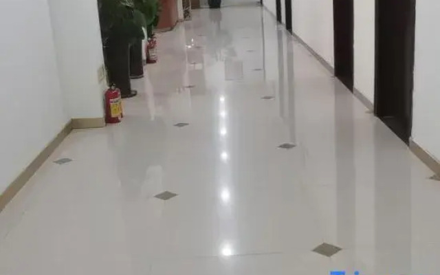 Guotai Business Hotel