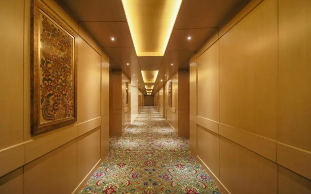 Jade Suites - Luxury Boutique Hotel