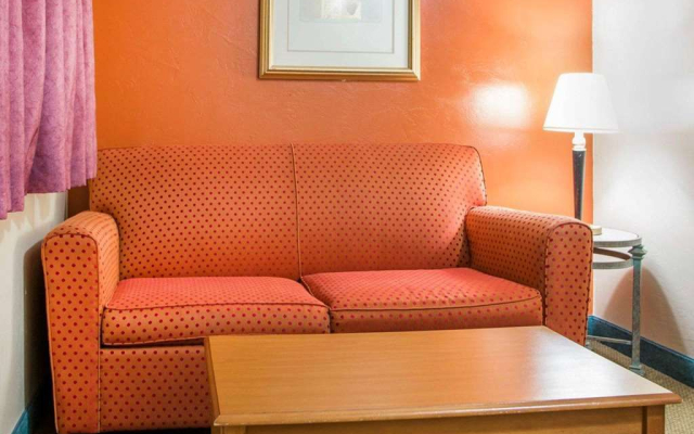 AmericInn by Wyndham Green Bay Near Stadium