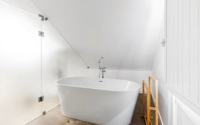 Carvoeira Surf & Family Villa