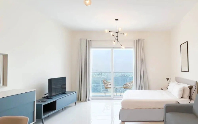 Gorgeous Studio With Balcony Business Bay
