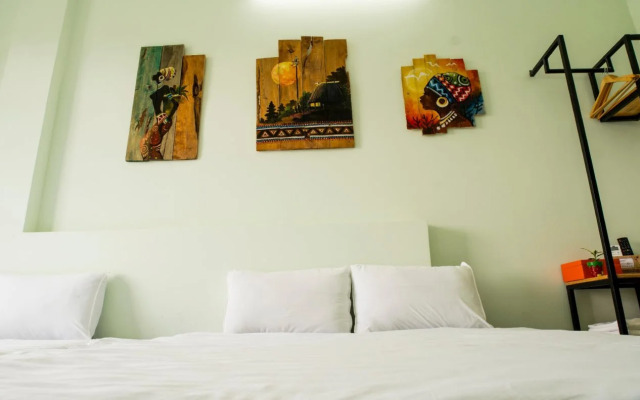 Birdnests Hotel