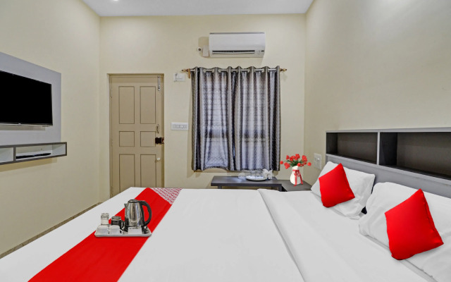 Hotel O I Care with Greenery Comforts