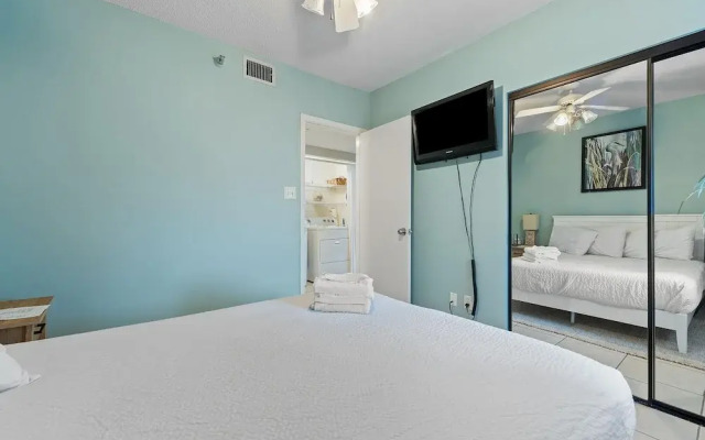Romar Place 305