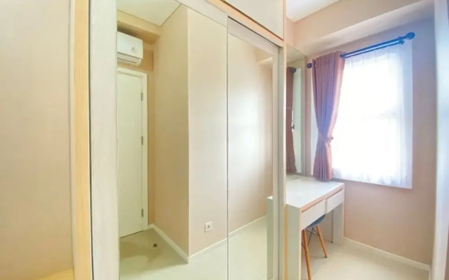 Cozy and Minimalist 2BR Apartment at Parahyangan Residence