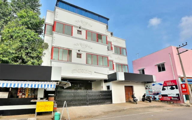 Cloud 7 Serviced Apartements by OYO Rooms