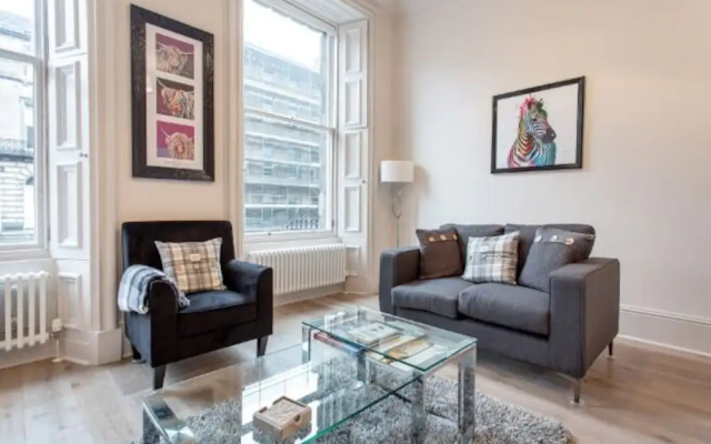 Chester Street 5 Star Residence - Tummel suite