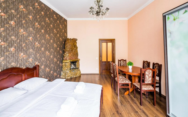 Design Apartment in Old City Centre