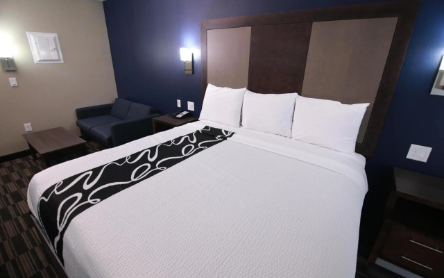 Home Inn and Suites
