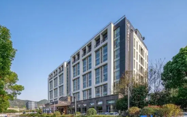 Sniff Hotel