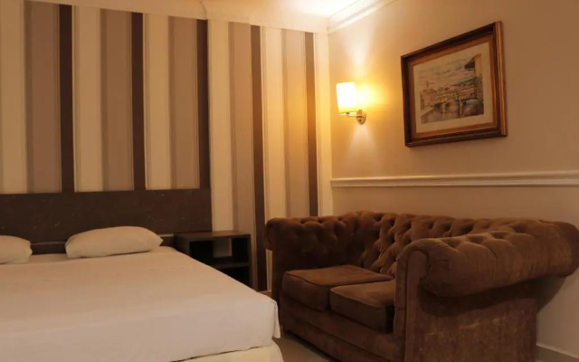 Atalanta Hotel