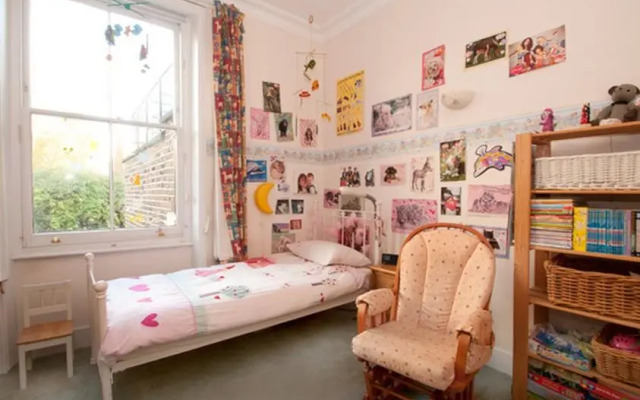 Veeve  Roderick Road 5 Bed Family Home Hampstead