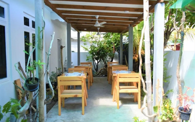 Explore Island Inn