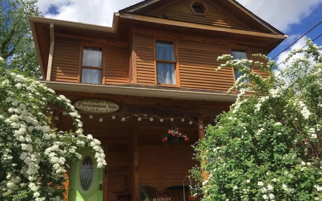Persimmon Inn
