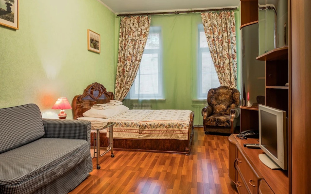 Friends apartment on Griboedova 27