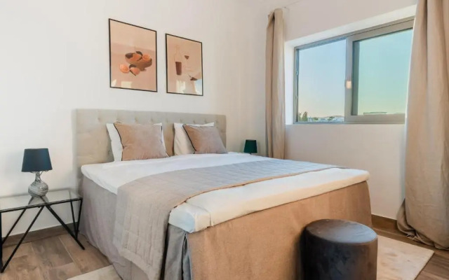 Sanders Crystal 2 Limassol