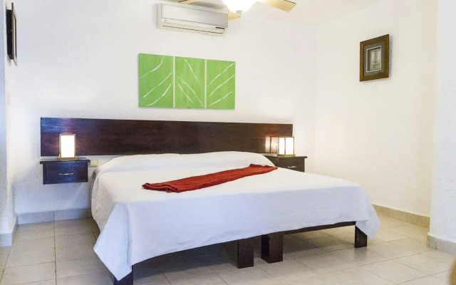 Las Gaviotas Hotel and Suites
