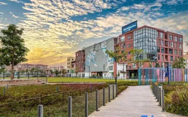 Lanying Hakka Hotel (Guangzhou Baiyun International Airport Branch)