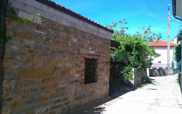 Room-romantic Eco-lodge in the Heart of