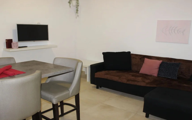 Anemomylos Lefkimmi Luxus Suites Hotel