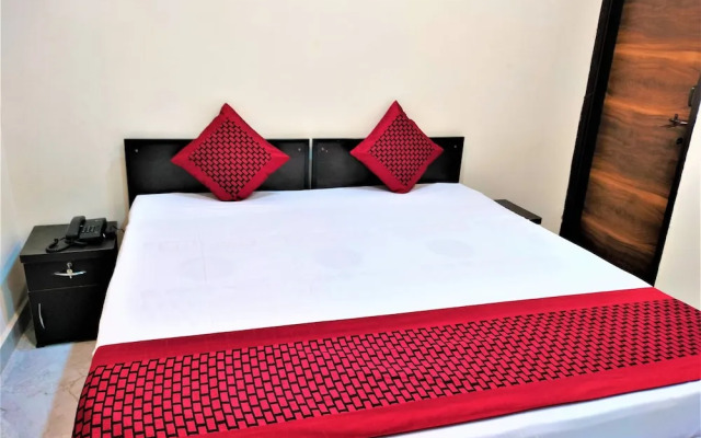 Comfort Inn Hotel.Near MayurVihar Metro1