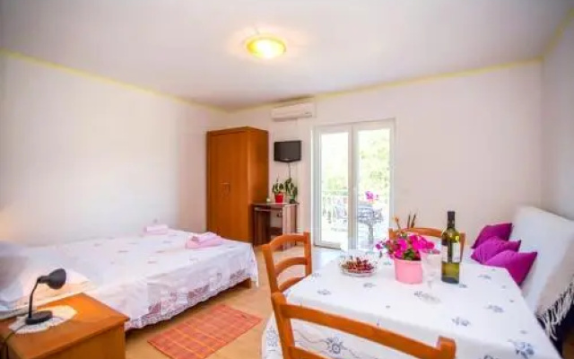 Apartment Varezic