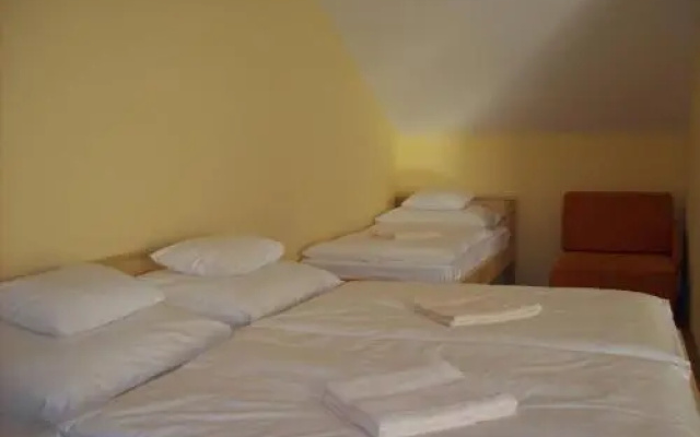 Napfény Vendéglő és Szálláshely