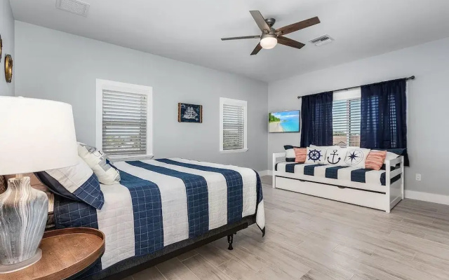 Captain's Quarters